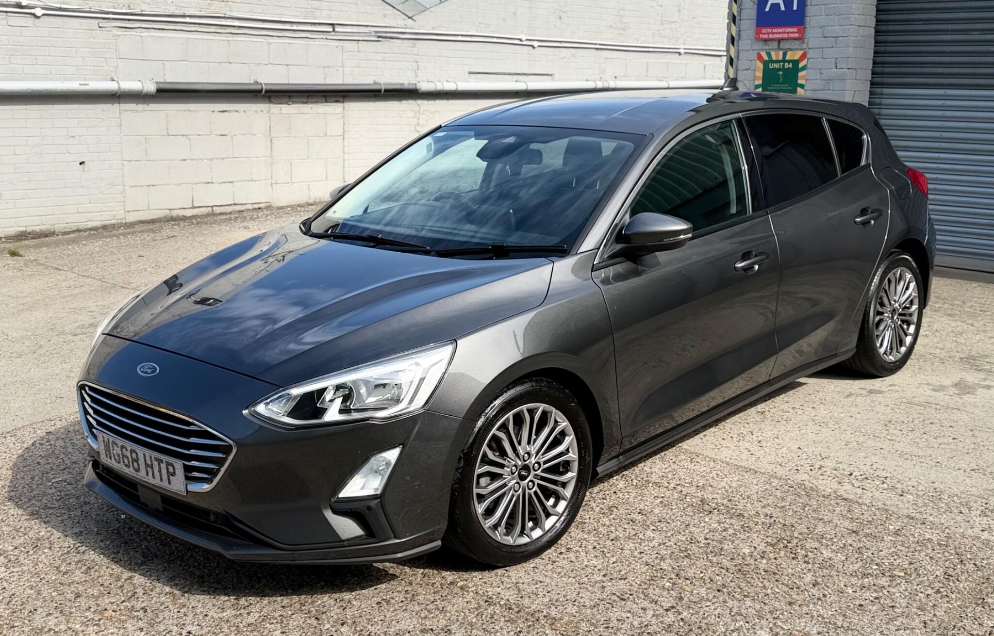 Ford Focus Left Side